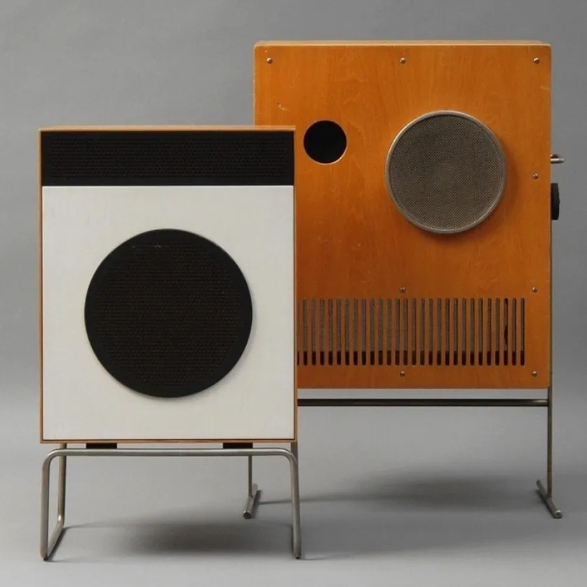 L2 Speaker L2 Speaker
